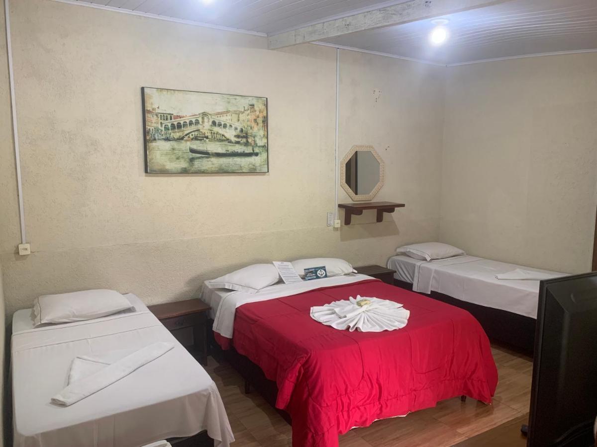 Beira Mar Hotell Ubatuba Rum bild